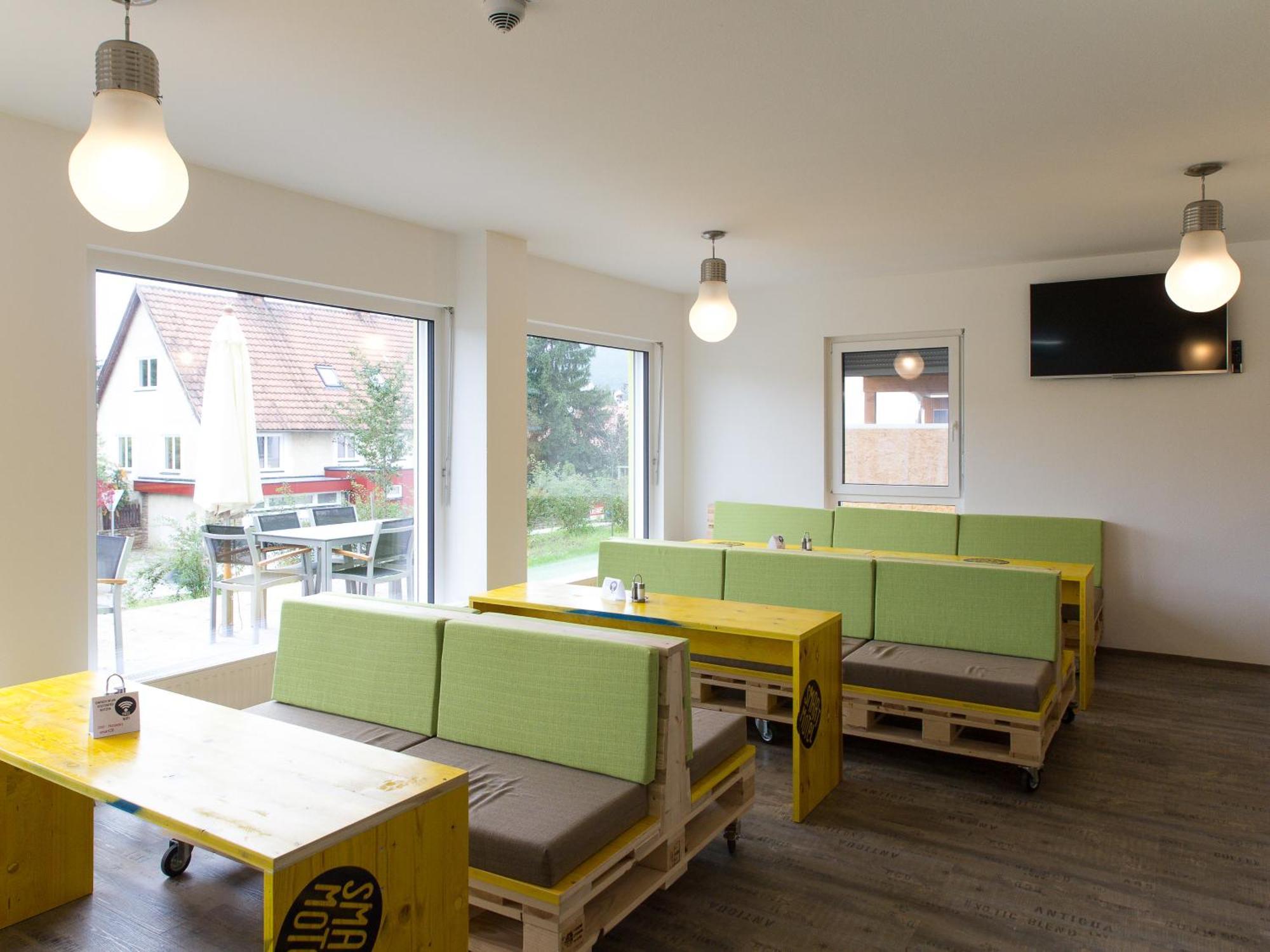 Smart Motel Гарс-ам-Камп Екстериор снимка